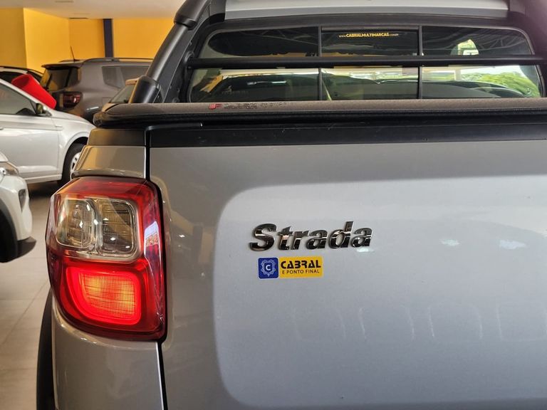 Fiat Strada Adventure 1.8/ 1.8 LOCKER Flex CE