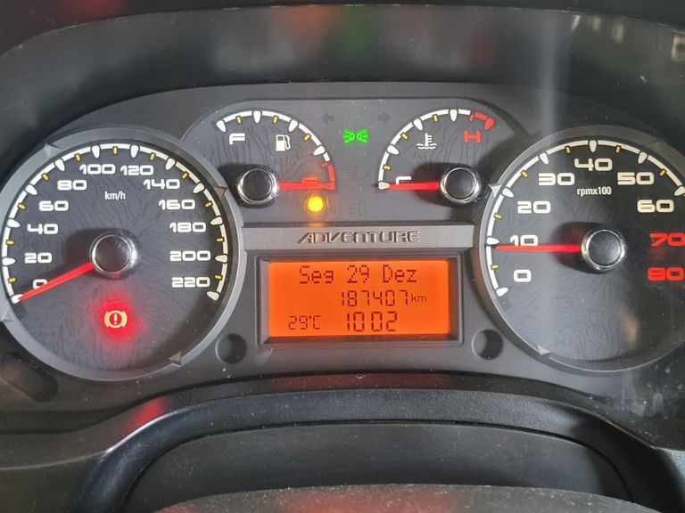 Fiat Strada Adventure 1.8/ 1.8 LOCKER Flex CE