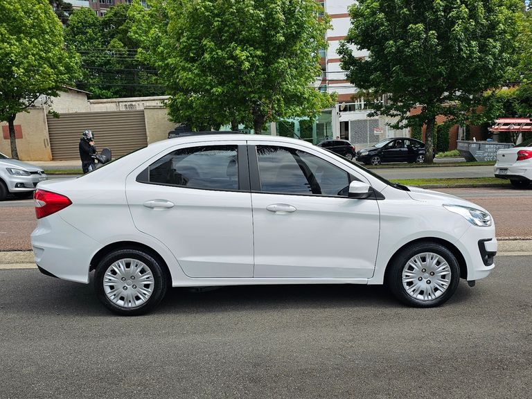 Ford Ka 1.5 Sedan SE 12V Flex 4p Aut.