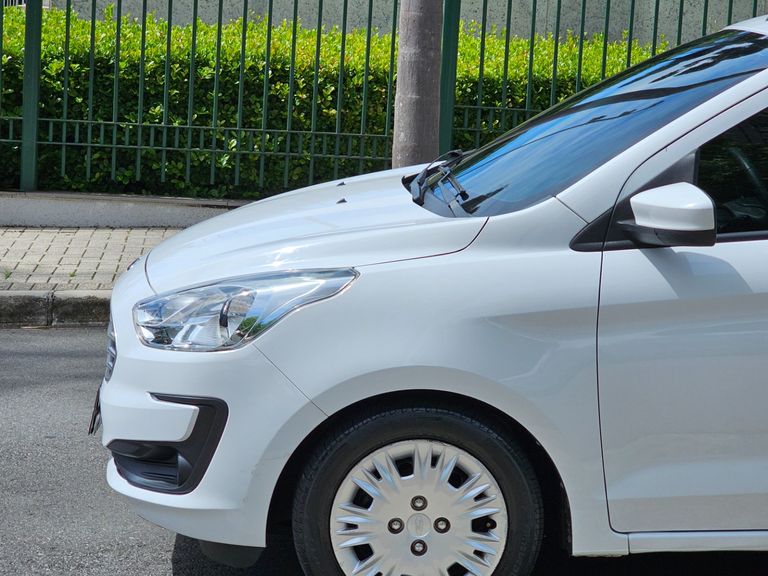 Ford Ka 1.5 Sedan SE 12V Flex 4p Aut.