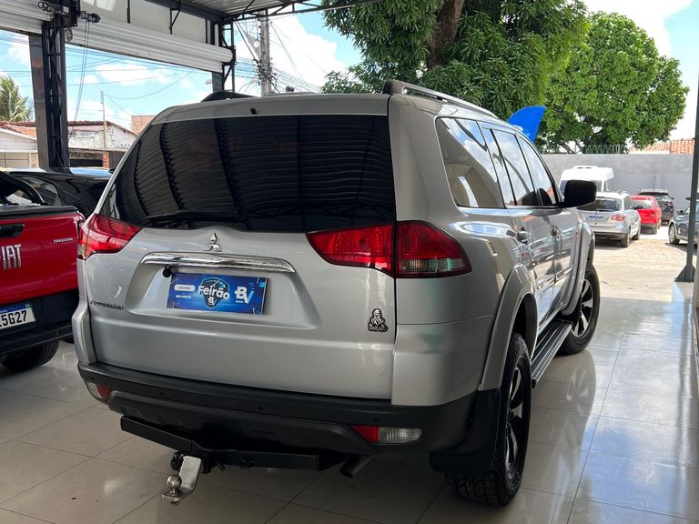 Mitsubishi Pajero DAKAR 3.2 4x4 T.I. Dies. 5p Aut.