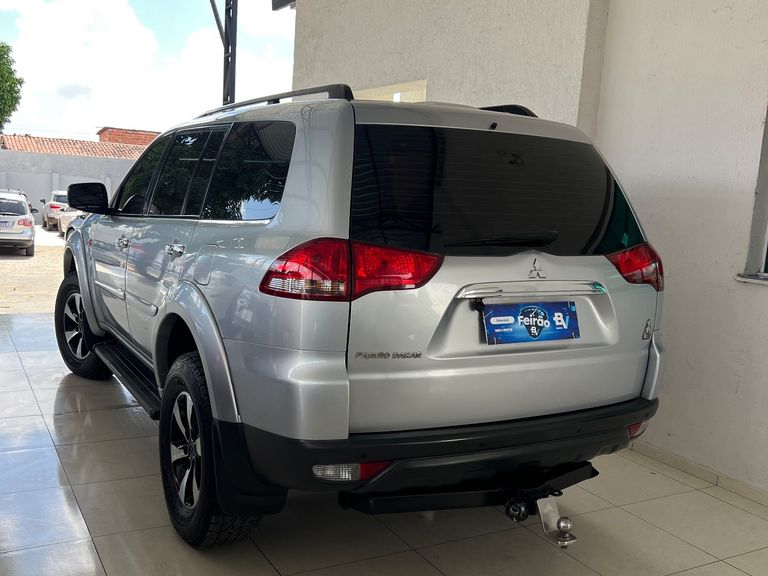 Mitsubishi Pajero DAKAR 3.2 4x4 T.I. Dies. 5p Aut.