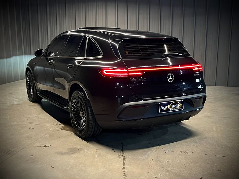 Mercedes EQC 400 4MATIC AMG Line (Elétrico)