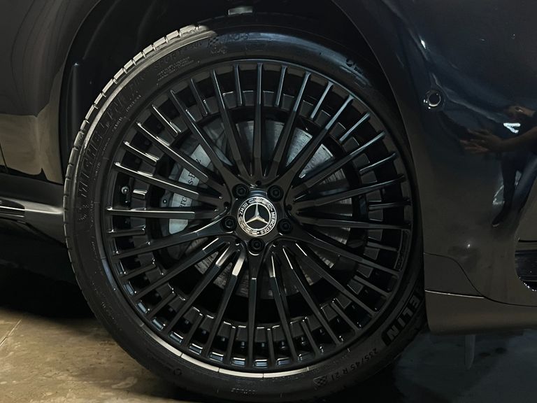 Mercedes EQC 400 4MATIC AMG Line (Elétrico)