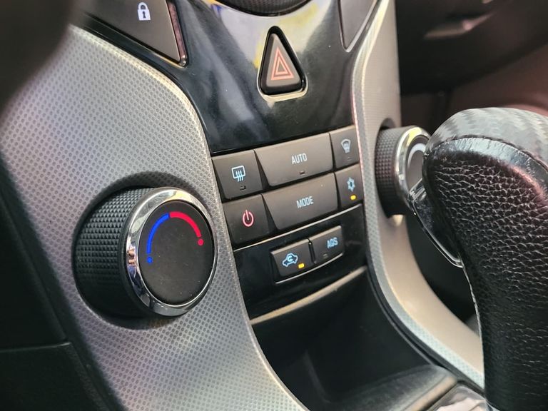 Chevrolet CRUZE HB Sport LTZ 1.8 16V FlexP. 5p Aut