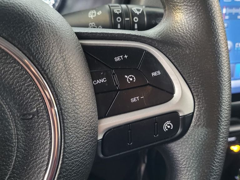 Jeep Renegade STD 1.8 4x2 Flex 16v Aut.