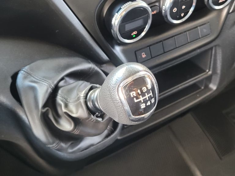 IVECO DAILY CHASSI 35-150 Longo 3.0 (Diesel)