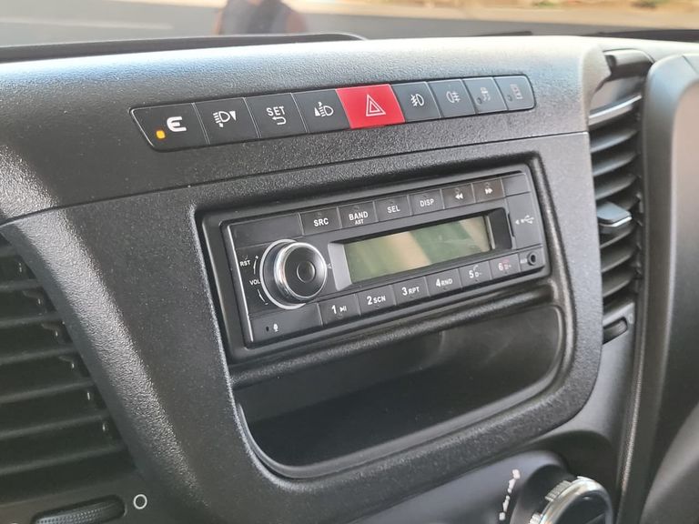 IVECO DAILY CHASSI 35-150 Longo 3.0 (Diesel)