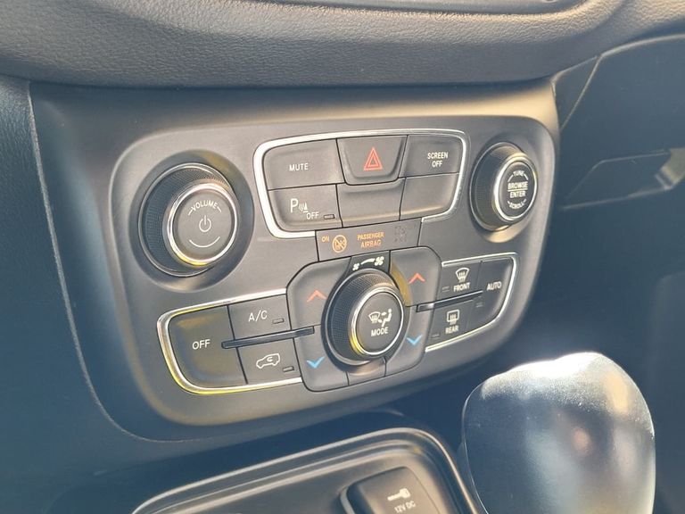 Jeep COMPASS LONGITUDE 2.0 4x2 Flex 16V Aut.