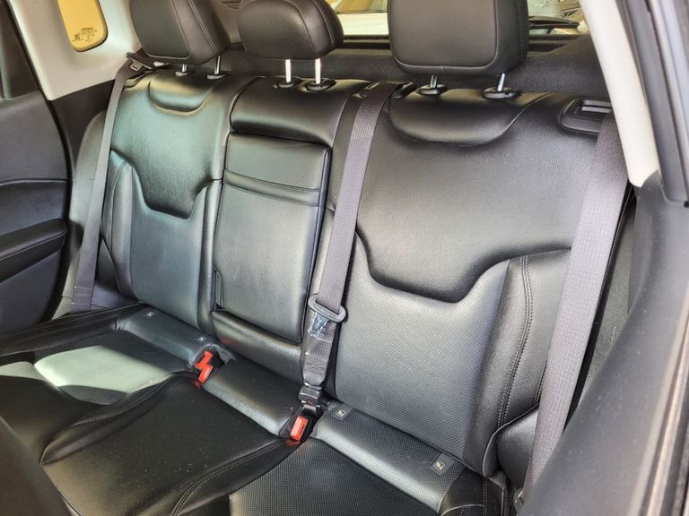 Jeep COMPASS LONGITUDE 2.0 4x2 Flex 16V Aut.