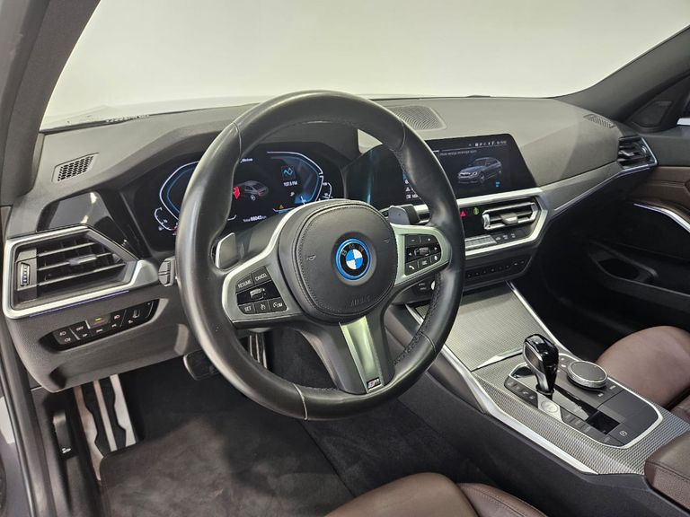 BMW 330e M Sport 2.0 Turbo Aut. (Híbrido)
