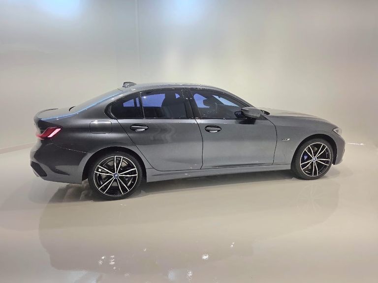 BMW 330e M Sport 2.0 Turbo Aut. (Híbrido)