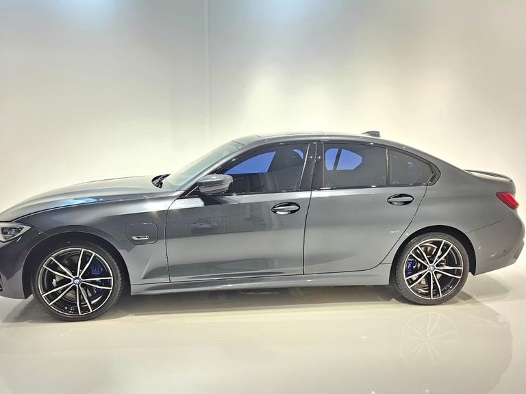 BMW 330e M Sport 2.0 Turbo Aut. (Híbrido)
