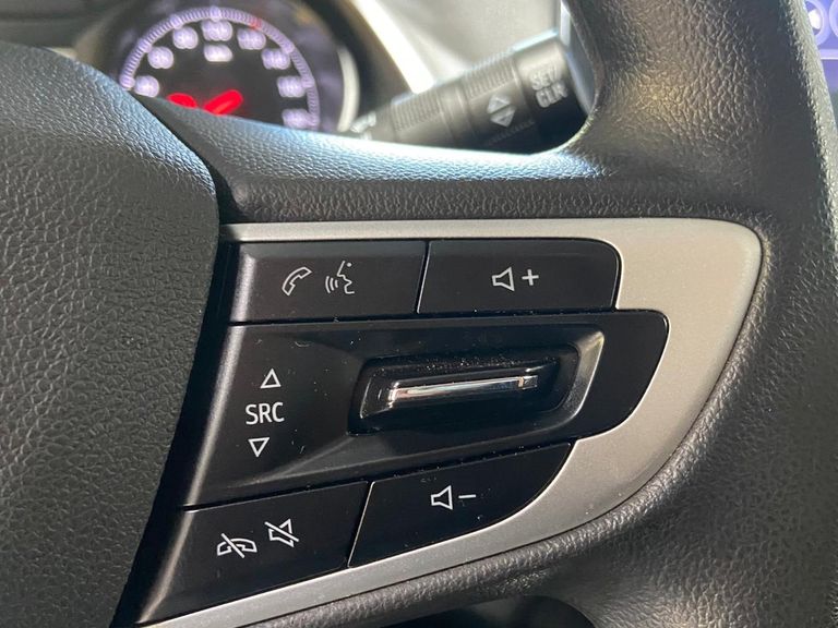 Chevrolet ONIX SEDAN Plus LT 1.0 12V Flex 4p Mec.