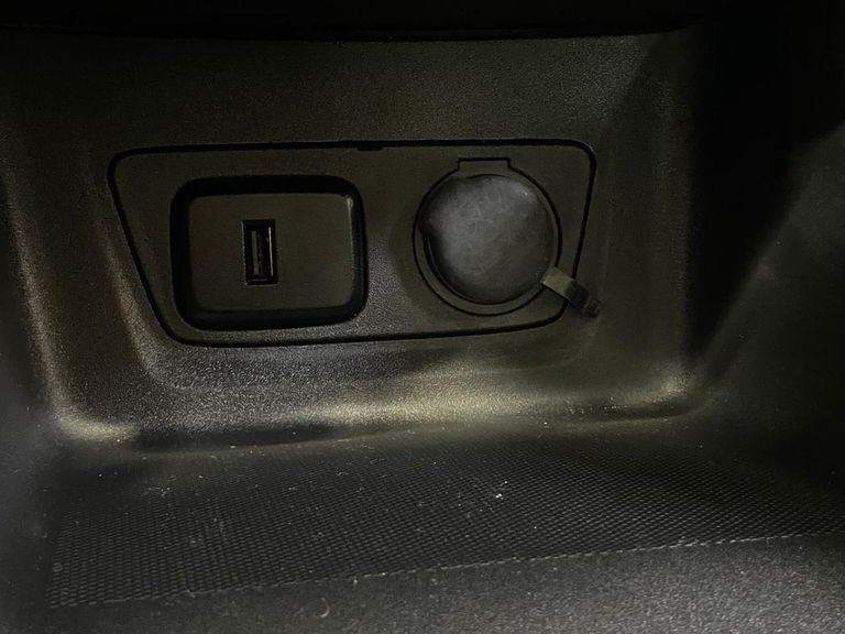 Chevrolet ONIX SEDAN Plus LT 1.0 12V Flex 4p Mec.