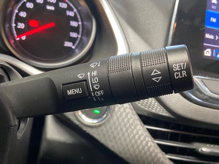 Chevrolet ONIX SEDAN Plus LT 1.0 12V Flex 4p Mec.