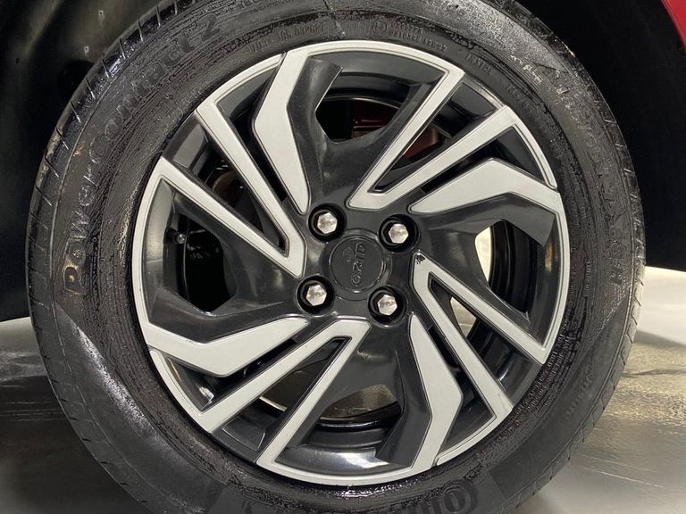 Chevrolet ONIX SEDAN Plus LT 1.0 12V Flex 4p Mec.