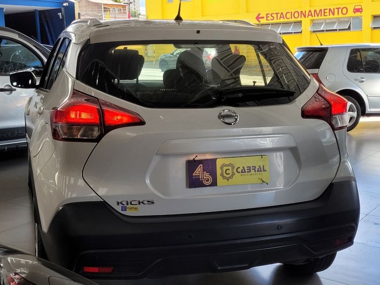 Nissan KICKS S 1.6 16V FlexStar 5p Mec.