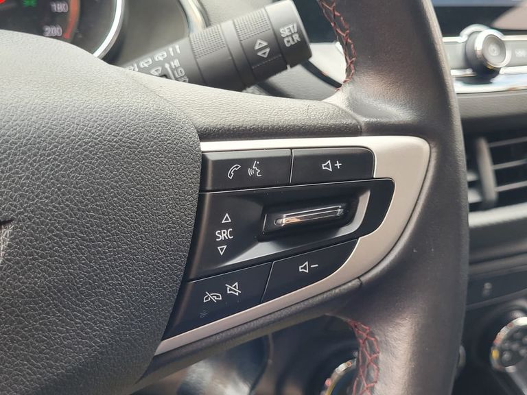 Chevrolet ONIX HATCH RS 1.0 TB 12V Flex 5p Aut.