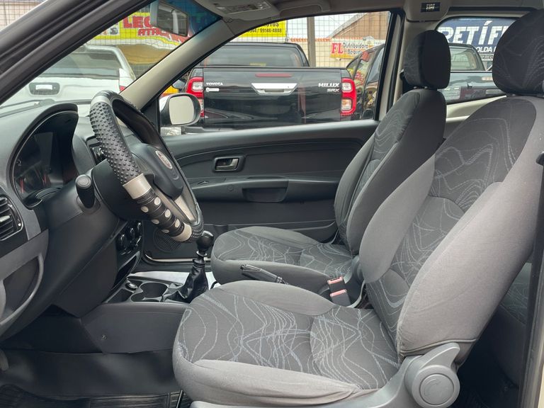 Fiat Strada Working HARD 1.4 Fire Flex 8V CD