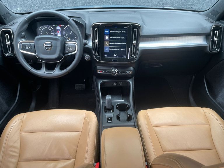 Volvo XC 40 T-5 MOMENTUM 2.0 252cv AWD