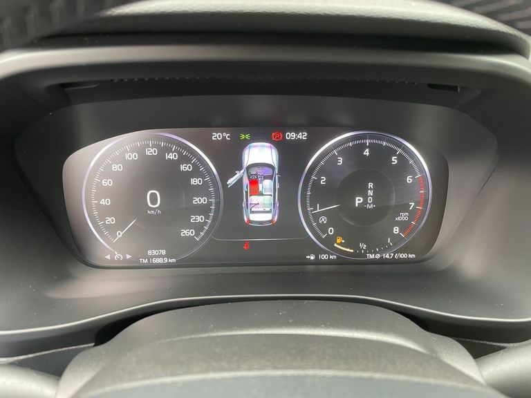 Volvo XC 40 T-5 MOMENTUM 2.0 252cv AWD