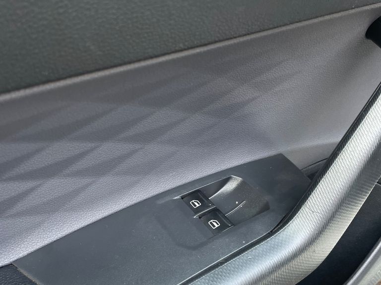 VolksWagen Polo Track 1.0 Flex 12V 5p