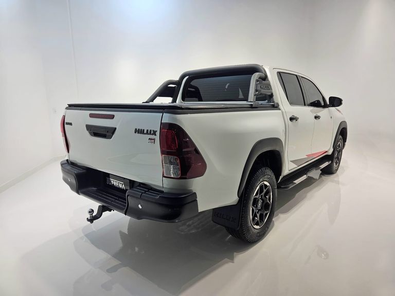 Toyota Hilux CD GR-S 4x4 2.8 TDI Dies. Aut.