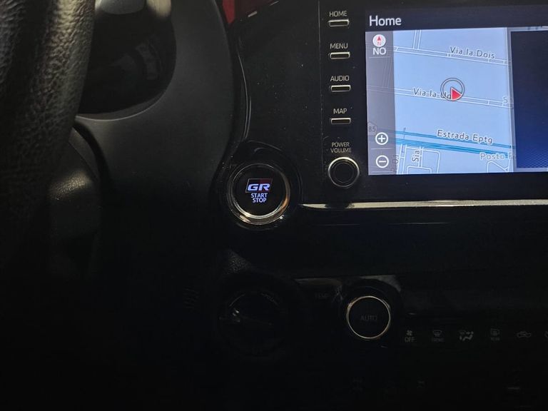 Toyota Hilux CD GR-S 4x4 2.8 TDI Dies. Aut.