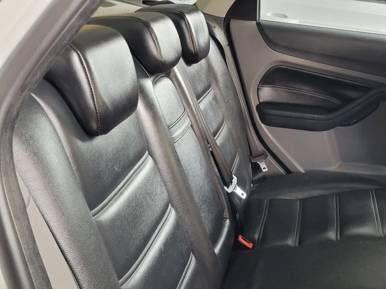 Ford Focus Sedan 2.0 16V/2.0 16V Flex 4p Aut.