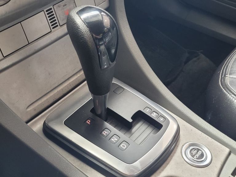 Ford Focus Sedan 2.0 16V/2.0 16V Flex 4p Aut.