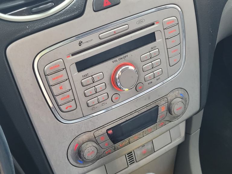 Ford Focus Sedan 2.0 16V/2.0 16V Flex 4p Aut.