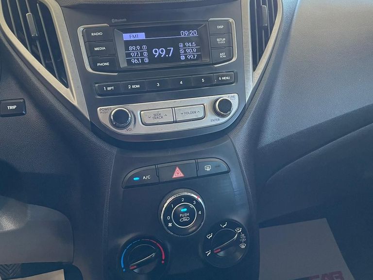 Hyundai HB20S C.Plus/C.Style1.0 Flex 12V Mec. 4P