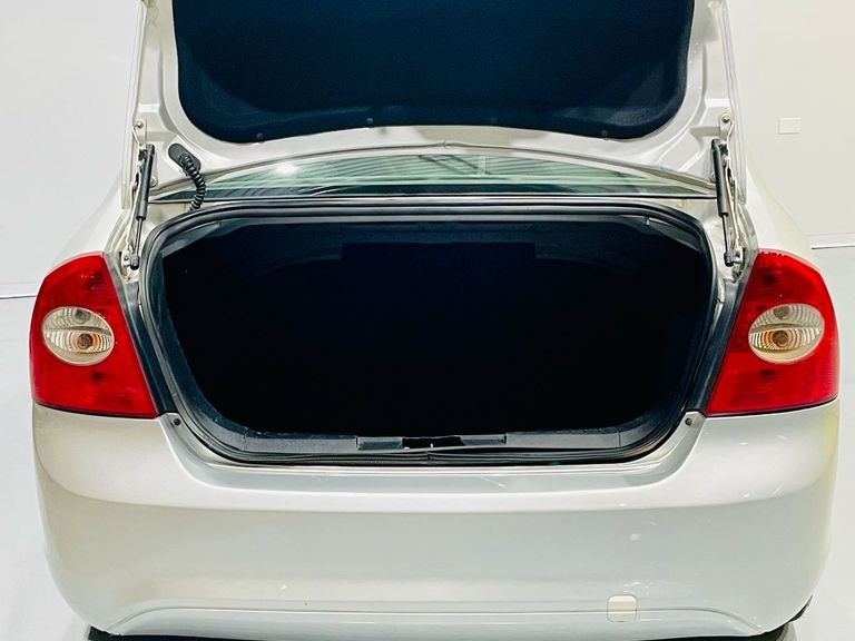 Ford Focus Sedan 1.6/1.6 Flex 8V/16V 4p Mec.