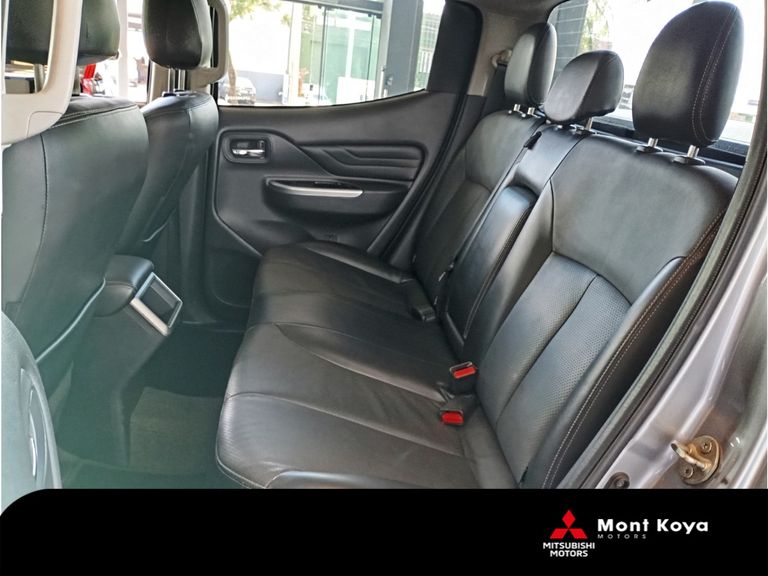 Mitsubishi L200 Triton Sport HPE-S 2.4 CD Dies. Aut