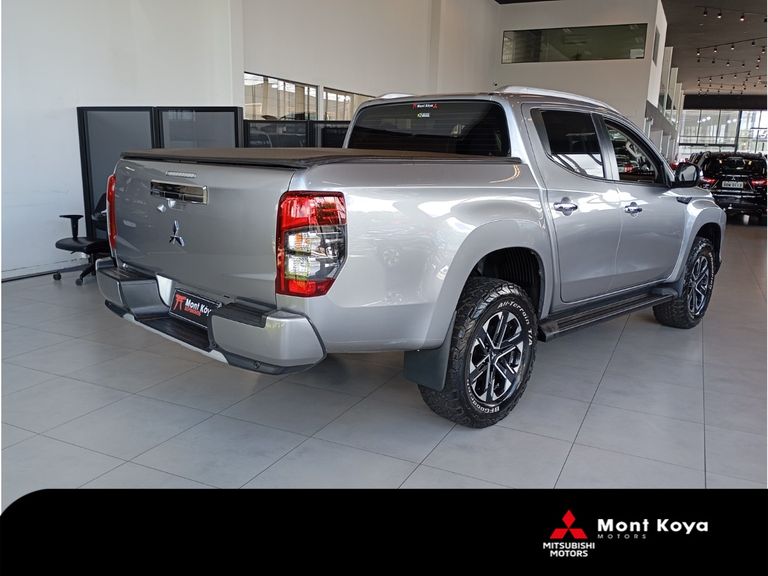 Mitsubishi L200 Triton Sport HPE-S 2.4 CD Dies. Aut