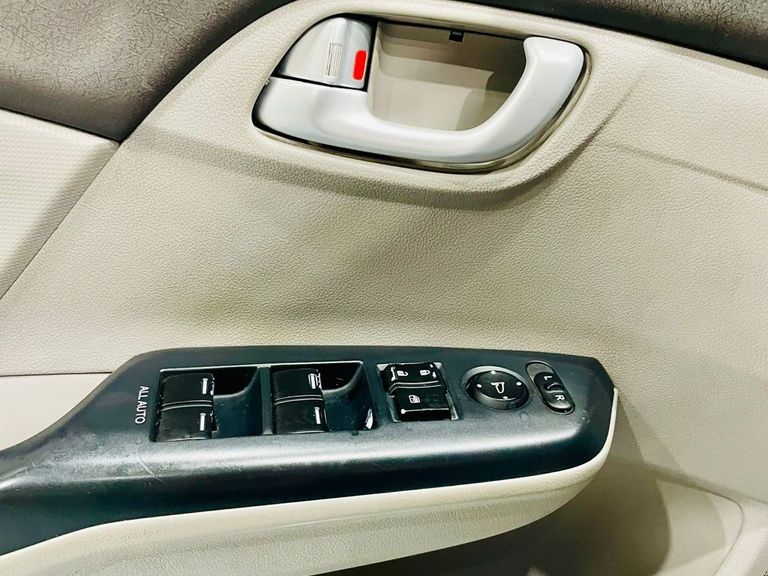 Honda Civic Sed. LXL/ LXL SE 1.8 Flex 16V Aut.