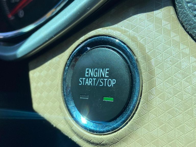 Chevrolet ONIX HATCH PREM. 1.0 12V TB Flex 5p Aut.