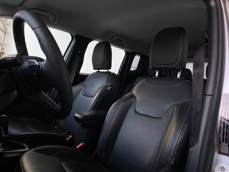 Jeep Renegade Long. T270 1.3 TB 4x2 Flex Aut.