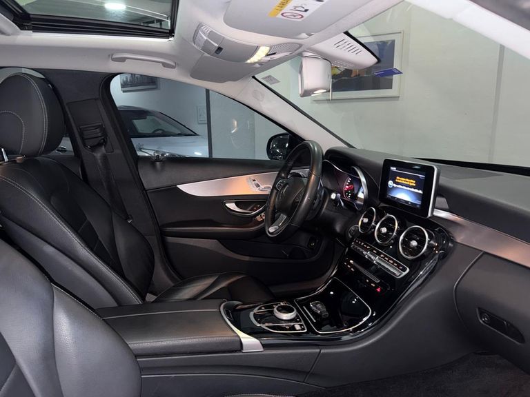 Mercedes C-250 Avantgarde 2.0 TB 211cv Aut.
