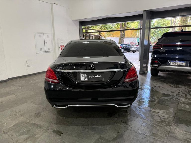 Mercedes C-250 Avantgarde 2.0 TB 211cv Aut.