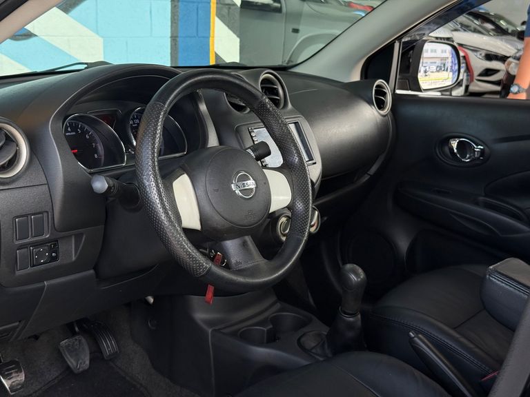 Nissan VERSA SL 1.6 16V Flex Fuel 4p Mec.
