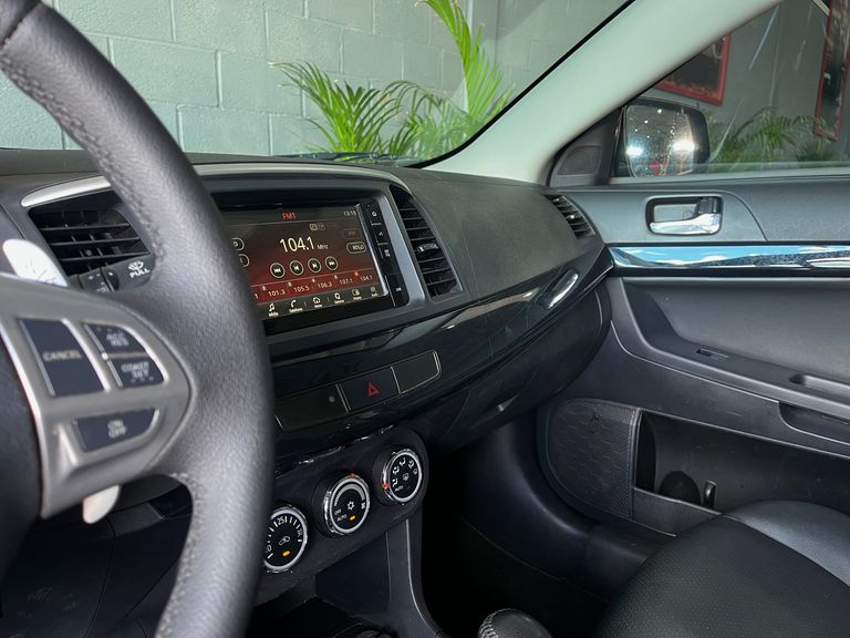 Mitsubishi Lancer HL-T 2.0 16V 160cv Aut.