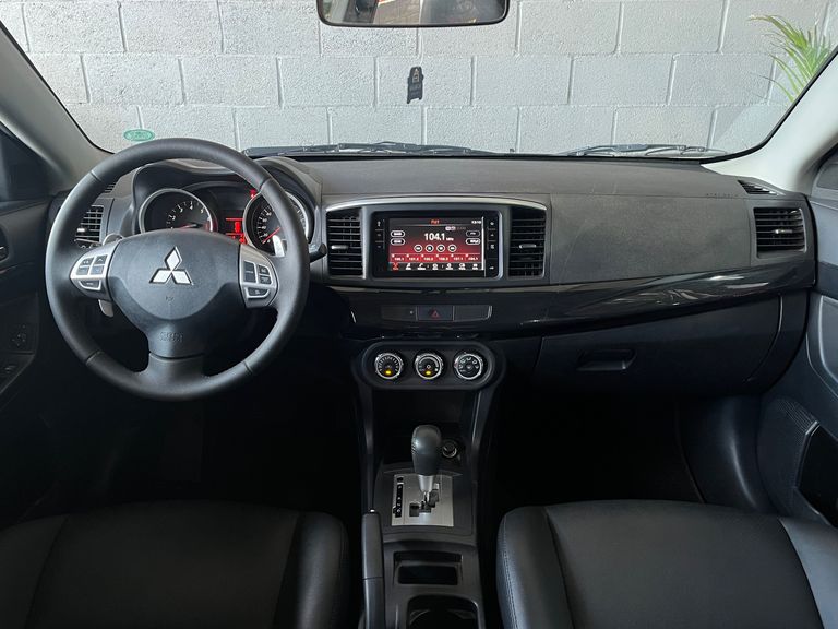 Mitsubishi Lancer HL-T 2.0 16V 160cv Aut.