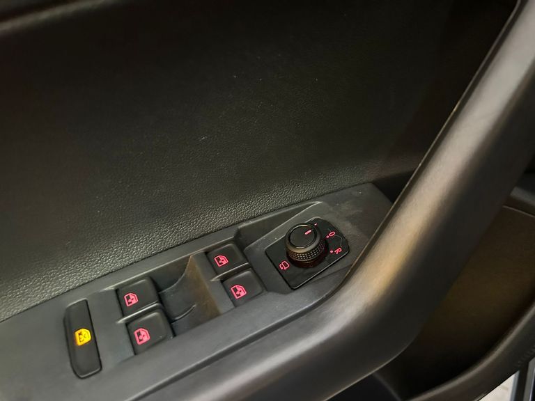 VolksWagen Nivus Highline 1.0 200 TSI Flex Aut.