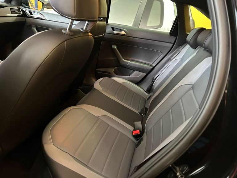 VolksWagen Nivus Highline 1.0 200 TSI Flex Aut.