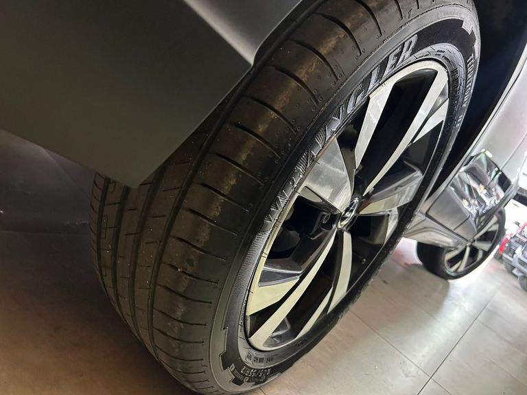 VolksWagen Nivus Highline 1.0 200 TSI Flex Aut.