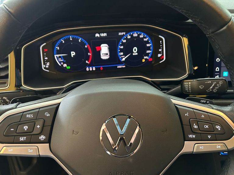 VolksWagen Nivus Highline 1.0 200 TSI Flex Aut.