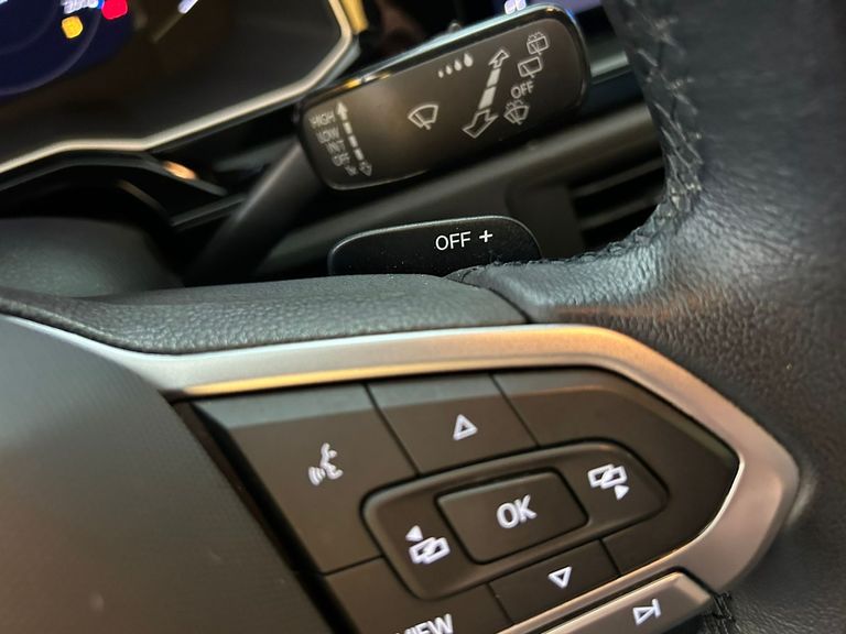 VolksWagen Nivus Highline 1.0 200 TSI Flex Aut.