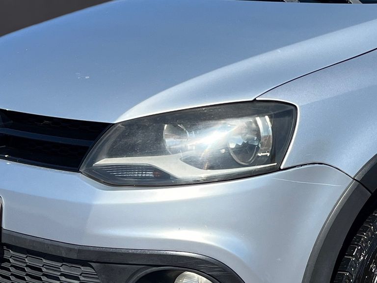 VolksWagen CROSSFOX 1.6 Mi Total Flex 8V 5p